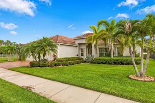 11490 SW Aventino Dr, Port Saint Lucie, FL 34987 - Photo 4