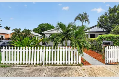 504 N E Street, Lake Worth Beach, FL 33460 - Photo 2