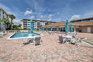 900 Dogwood Dr, Delray Beach, FL 33483 - Photo 28