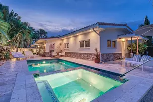 2726 NE 25th Pl, Fort Lauderdale, FL 33305 - Photo 1