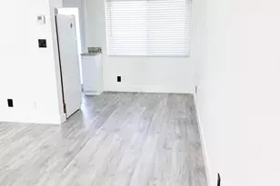 2847 NE 30th St, Fort Lauderdale, FL 33306 - Photo 2