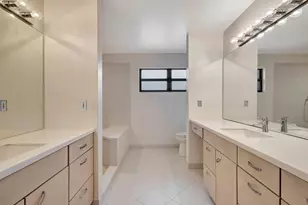 527 Prestwick Cir, Palm Beach Gardens, FL 33418 - Photo 26
