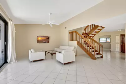 527 Prestwick Circle, Palm Beach Gardens, FL 33418 - Photo 16