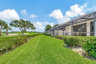 527 Prestwick Cir, Palm Beach Gardens, FL 33418 - Photo 38