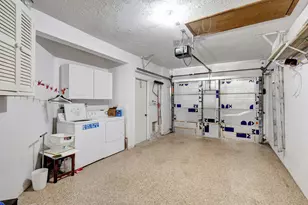527 Prestwick Cir, Palm Beach Gardens, FL 33418 - Photo 34