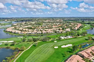 527 Prestwick Cir, Palm Beach Gardens, FL 33418 - Photo 4