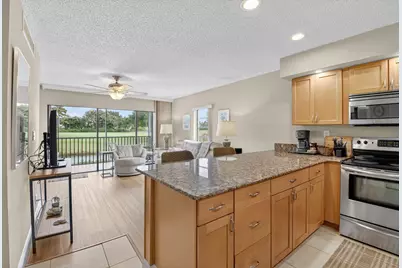 451 Greensward Lane #104-B, Delray Beach, FL 33445 - Photo 2