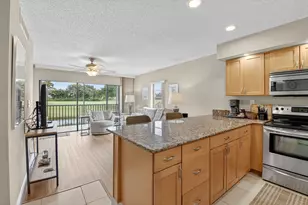 451 Greensward Ln, Delray Beach, FL 33445 - Photo 2