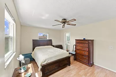 1264 SE Ladner Street, Port Saint Lucie, FL 34983 - Photo 18
