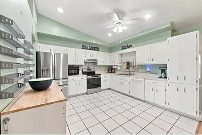 1264 SE Ladner Street, Port Saint Lucie, FL 34983 - Photo 12
