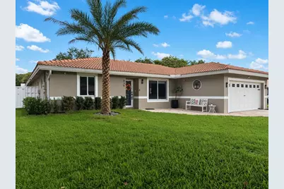 839 NW 107th Lane, Coral Springs, FL 33071 - Photo 8
