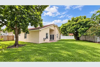 13847 NW 22nd Court, Sunrise, FL 33323 - Photo 4
