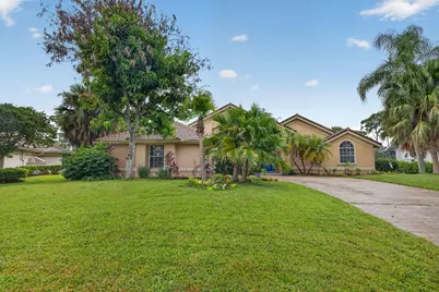 1306 SW Cottonwood Cove, Port Saint Lucie, FL 34986 - Photo 2