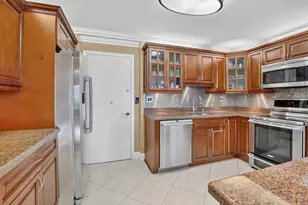 1701 S Ocean Dr, Hollywood, FL 33019 - Photo 12