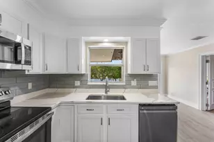 638 Shore Dr, Boynton Beach, FL 33435 - Photo 14