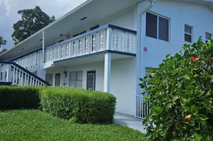 120 Westbury E, Deerfield Beach, FL 33442 - Photo 2