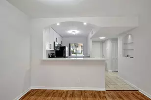 6550 Somerset Dr, Boca Raton, FL 33433 - Photo 8