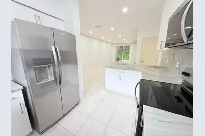5738 NW 48th Avenue, Coconut Creek, FL 33073 - Photo 4