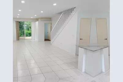 5738 NW 48th Avenue, Coconut Creek, FL 33073 - Photo 2