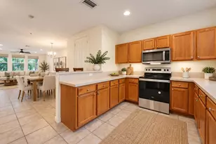 1740 San Benito Way, West Palm Beach, FL 33401 - Photo 2
