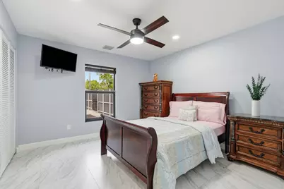 18477 Sycamore Drive W, The Acreage, FL 33470 - Photo 44