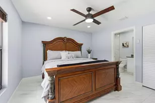 18477 Sycamore Dr W, The Acreage, FL 33470 - Photo 38