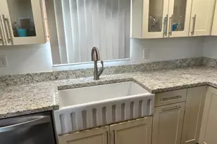 1322 E Glen Oak Rd, North Lauderdale, FL 33068 - Photo 10