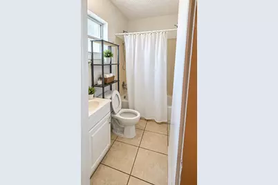 724 W 3rd Street, Riviera Beach, FL 33404 - Photo 4