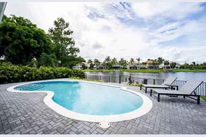 12657 White Coral Drive, Wellington, FL 33414 - Photo 2