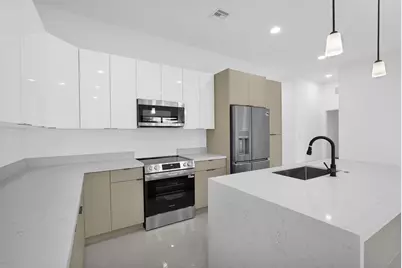 2540 NW 14th Court, Fort Lauderdale, FL 33311 - Photo 18