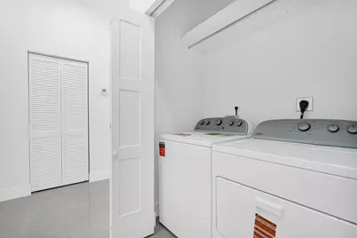 2540 NW 14th Court, Fort Lauderdale, FL 33311 - Photo 38