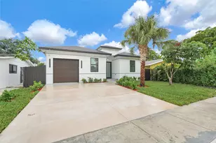 2540 NW 14th Ct, Fort Lauderdale, FL 33311 - Photo 4