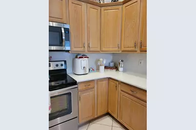 7073 Torrey Pines Circle, Port Saint Lucie, FL 34986 - Photo 10