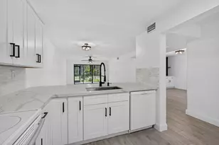 1701 Sabal Ridge Cir, Palm Beach Gardens, FL 33418 - Photo 14