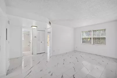 1628 SE Green Acres Circle, Port Saint Lucie, FL 34952 - Photo 8