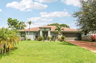 825 SE Cavern Ave, Port Saint Lucie, FL 34983 - Photo 48