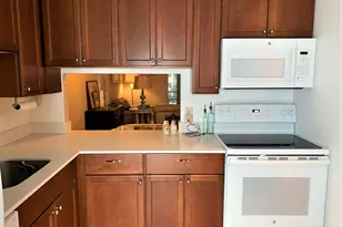 2615 Garden Dr N, Lake Worth, FL 33461 - Photo 2