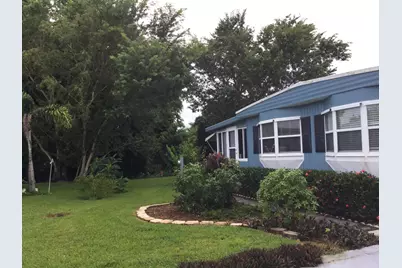 8 Santa Fe Lane, Port Saint Lucie, FL 34952 - Photo 2