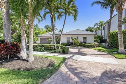 725 NE 36th Street, Boca Raton, FL 33431 - Photo 2