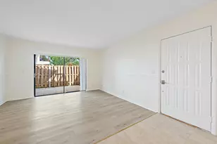 3404 Gardens E Dr, Palm Beach Gardens, FL 33410 - Photo 4