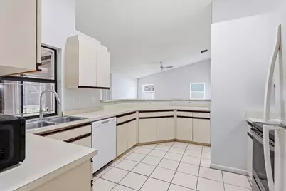 2171 NW 76th Avenue, Margate, FL 33063 - Photo 12
