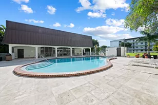 500 NE 2nd St, Dania Beach, FL 33004 - Photo 18