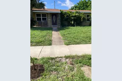 939 35th Street, West Palm Beach, FL 33407 - Photo 2