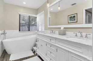 9701 NW 18th Ct, Plantation, FL 33322 - Photo 4