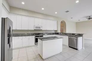 1388 Beacon Cir, Wellington, FL 33414 - Photo 2