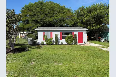 2405 3rd Avenue SE, Vero Beach, FL 32962 - Photo 1
