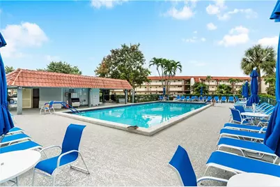9410 N Hollybrook Lake Drive #302, Pembroke Pines, FL 33025 - Photo 24