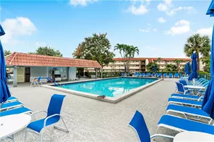 9410 N Hollybrook Lake Dr, Pembroke Pines, FL 33025 - Photo 24