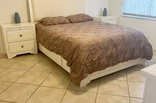 9410 N Hollybrook Lake Dr, Pembroke Pines, FL 33025 - Photo 12