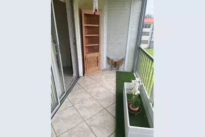 9410 N Hollybrook Lake Drive #302, Pembroke Pines, FL 33025 - Photo 18